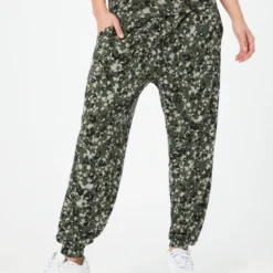 Thought Pantalons Tapered Broek Pepita Dames Kaki / Donkergroen 9 Thought Pantalons Tapered Broek Pepita Dames Kaki / Donkergroen -About You Winkel 00584ca53e08d4e6fd25b2b20bed8f5c scaled
