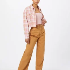 BDG Urban Outfitters Crop Tops Top Bungee Dames Pastelroze 11 BDG Urban Outfitters Crop Tops Top Bungee Dames Pastelroze -About You Winkel 0085ba81c3048ce64c00e47f535be61d scaled