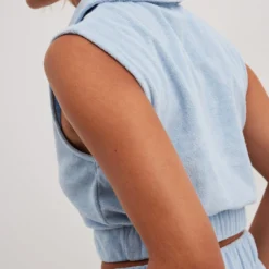 NA-KD Blouse Tops Blouse Dames Pastelblauw / Lichtblauw -About You Winkel 00fe5ecf68e6aa5d92e0e174293616d0 scaled