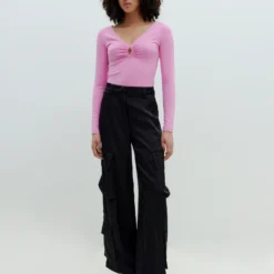 EDITED Pantalons Regular Broek Neveah Dames Zwart -About You Winkel 0234e12315de1bc1eef7c314404bbf96 scaled