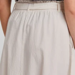 OXMO Midi Rokken Rok Lerke Dames Beige 13 OXMO Midi Rokken Rok Lerke Dames Beige -About You Winkel 04d52f9cb430ca2992e0559432ad0811 scaled