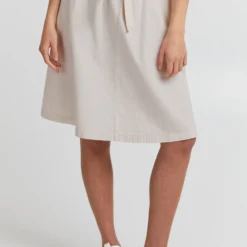 OXMO Midi Rokken Rok Lerke Dames Beige 9 OXMO Midi Rokken Rok Lerke Dames Beige -About You Winkel 0f9fc7c647a3d3f3f315cd58cd6f9240 scaled