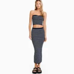 BERSHKA Midi Rokken Rok Dames Kobaltblauw 11 BERSHKA Midi Rokken Rok Dames Kobaltblauw -About You Winkel 10e730a531f198919791f2334e4b3ade scaled