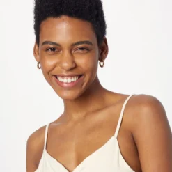 Crop Tops Top Dames Crème 8 Crop Tops Top Dames Crème -About You Winkel 1a47a5c7168c7f0855b84d462b2b729b scaled