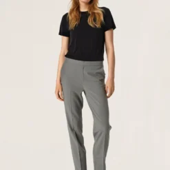 Soaked In Luxury Pantalons Regular Broek Hunter Dames Grijs -About You Winkel 1dc9b63dade028cd6decd906bd3b9e16 scaled
