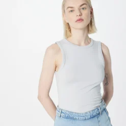 WEEKDAY Tanktops Top Dames Smoky Blue / Zwart 9 WEEKDAY Tanktops Top Dames Smoky Blue / Zwart -About You Winkel 20aac882c5ab08574e265700ae4e07a4 scaled