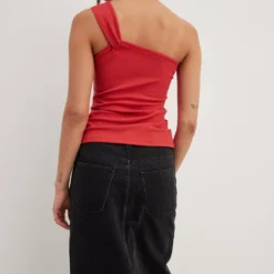 NA-KD Tanktops Top Dames Rood -About You Winkel 255cca19f0f9569e9ebf55d6f3599016 scaled