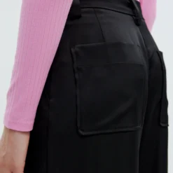 EDITED Pantalons Regular Broek Neveah Dames Zwart -About You Winkel 28647ee11269bb56f65fd1866b441f14 scaled