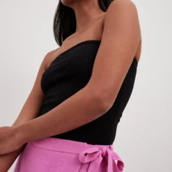 NA-KD Mini Rokken Rok Dames Lichtroze -About You Winkel 3537ac8d3e261a8bf21b4262a8138bd1 scaled