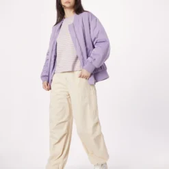 DEDICATED T-shirts Shirt Vadstena Dames Lila / Wolwit 11 DEDICATED T-shirts Shirt Vadstena Dames Lila / Wolwit -About You Winkel 3bf9bdb3ef1aa639d18a4d60af101538 scaled