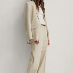 NA-KD Pantalons Loosefit Broek Dames Crème 7 NA-KD Pantalons Loosefit Broek Dames Crème -About You Winkel 416417e14452a29d0daccb8598cac999 scaled