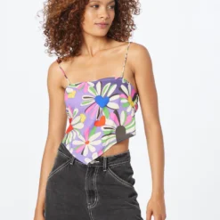 WEEKDAY Crop Tops Top Dames Lichtlila -About You Winkel 439941b7d1cdd91b802008109274d84a scaled