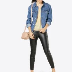 ONLY T-shirts Shirt Onlsilvery Dames Goud 14 ONLY T-shirts Shirt Onlsilvery Dames Goud -About You Winkel 49ae0d5ceb0e561cc57b68090fdcf122 scaled