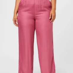 ONLY CARMAKOMA Pantalons Loosefit Broek CHANTAL Dames Pink 9 ONLY CARMAKOMA Pantalons Loosefit Broek CHANTAL Dames Pink -About You Winkel 4cb471cd20946994be7d351e7122e2ae scaled