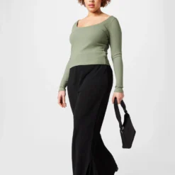 Pantalons Wide Leg Broek Ruth Dames Zwart 11 Pantalons Wide Leg Broek Ruth Dames Zwart -About You Winkel 4ef93432c5e151855a3d2c75eaa9930a scaled