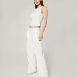 Tanktops Top Philippa Dames Offwhite -About You Winkel 51e99988110debabb9c529c41453b0f8 scaled