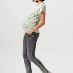 SUPERMOM T-shirts Shirt Edna Dames Groen 13 SUPERMOM T-shirts Shirt Edna Dames Groen -About You Winkel 533bd974bf6850a34c7068ef474132e5 scaled