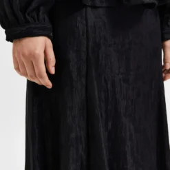 Selected Femme Maxi Rokken Rok Madina Dames Zwart -About You Winkel 53cb28d08409e3dddd520f78c9b12d52 scaled