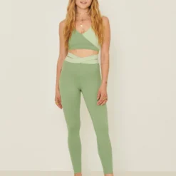 Tanktops Top Claire Dames Groen / Lichtgroen -About You Winkel 5c2215a2018824dc1601519ba755956f scaled