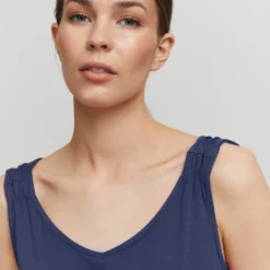 B.young Tanktops Top Dames Indigo -About You Winkel 5e6cc954ccc4cae7a6d8478f14caa604 scaled
