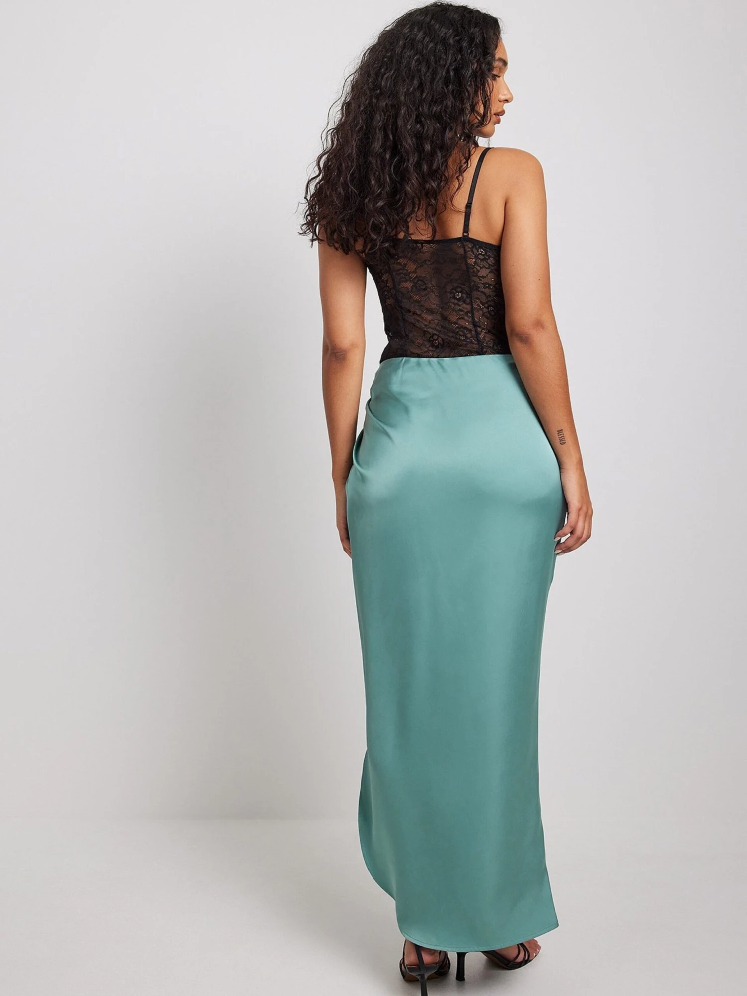 NA-KD Maxi Rokken Rok Dames Mintgroen 6 NA-KD Maxi Rokken Rok Dames Mintgroen - Afbeelding 4