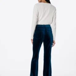 Traffic People Pantalons Flared Broek Briar Dames Donkerblauw -About You Winkel 6825be62ac1e51f2d6185656e6d5e2dd scaled