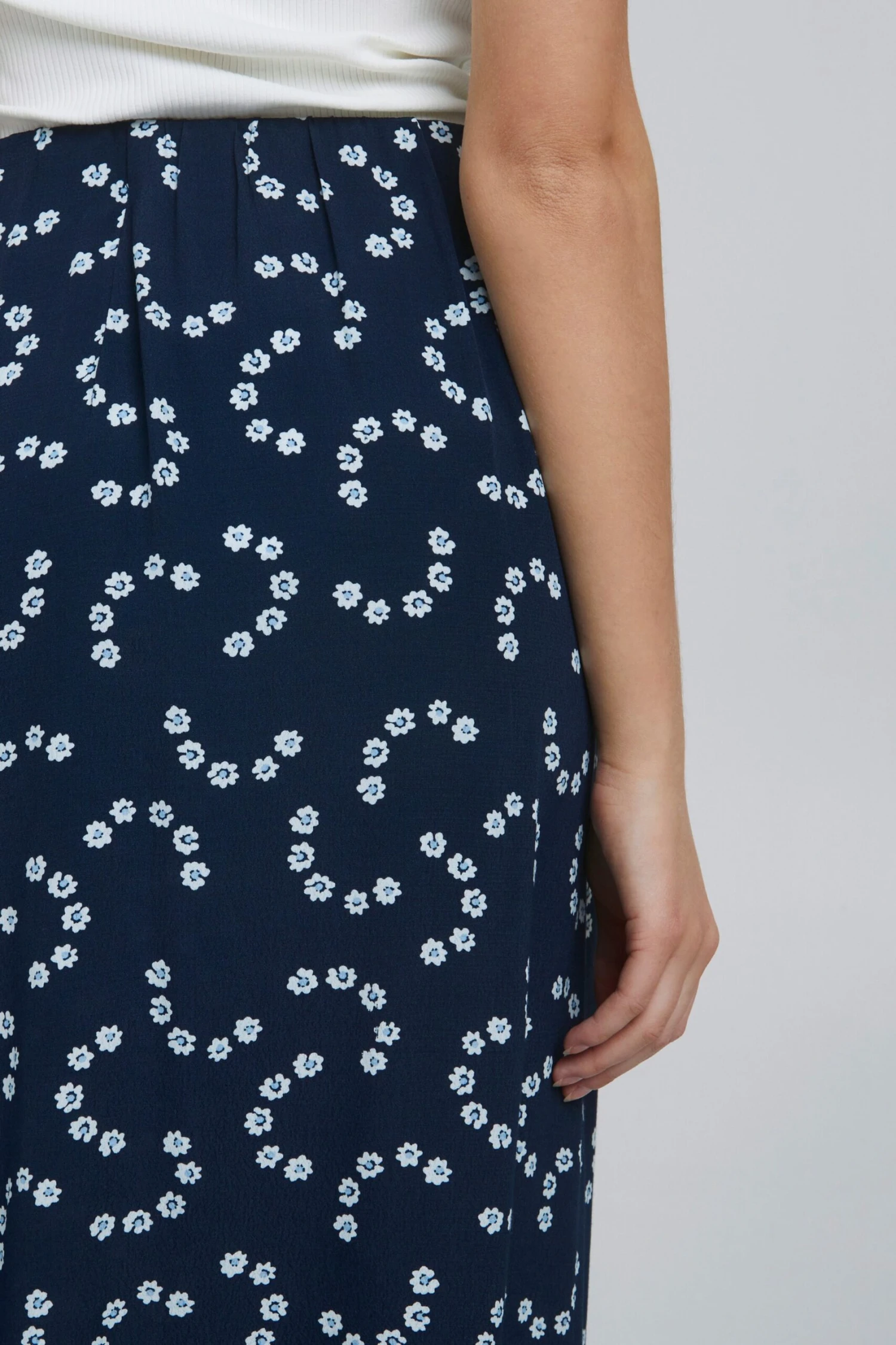 ICHI Midi Rokken Rok Dames Donkerblauw 8 ICHI Midi Rokken Rok Dames Donkerblauw - Afbeelding 6