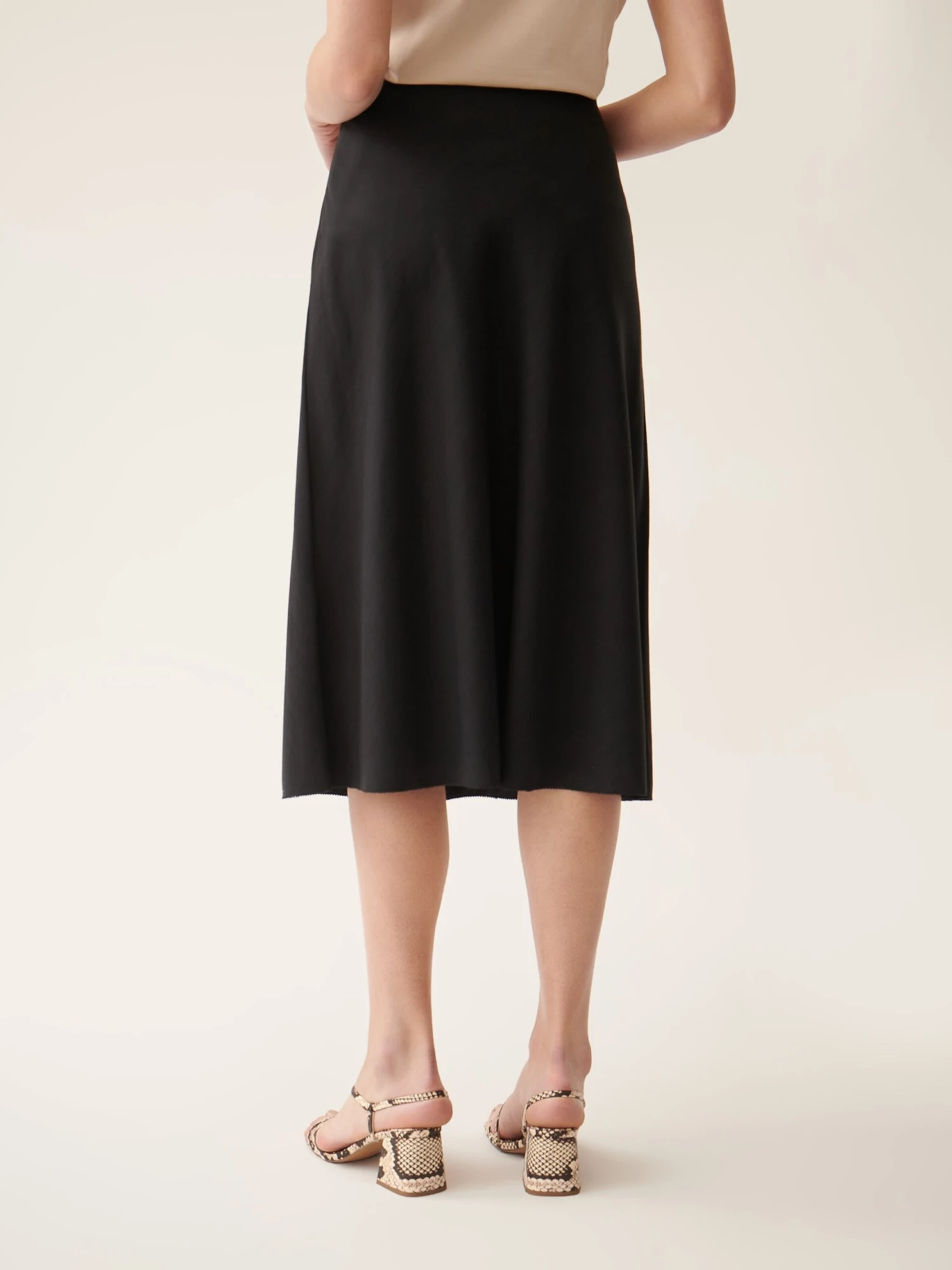 Midi Rokken Rok URBI Dames Zwart 5 Midi Rokken Rok URBI Dames Zwart - Afbeelding 3