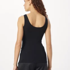 MbyM Tanktops Top Sina Dames Zwart -About You Winkel 7a861ffe326a29ef8b84bf820e6e03b4 scaled