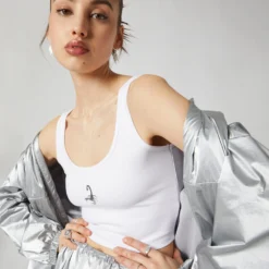 Tanktops Top Alisa Dames Wit -About You Winkel 7a91355592a6ba84a7e610a3df262cf8 scaled