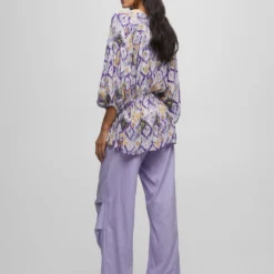 PULL & BEAR Pantalons Loosefit Broek Dames Lila 8 PULL & BEAR Pantalons Loosefit Broek Dames Lila -About You Winkel 823e411b434d4b62acf08e589feaa015 scaled