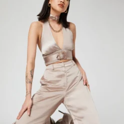 Blouse Tops Blouse Caren Dames Taupe -About You Winkel 861da7ae1709ef51eda8c4d1af2c888c scaled