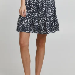 OXMO Mini Rokken Rok EIRA Dames Nachtblauw 9 OXMO Mini Rokken Rok EIRA Dames Nachtblauw -About You Winkel 8e49dfc0501365271ac2a63dfee456f1 scaled