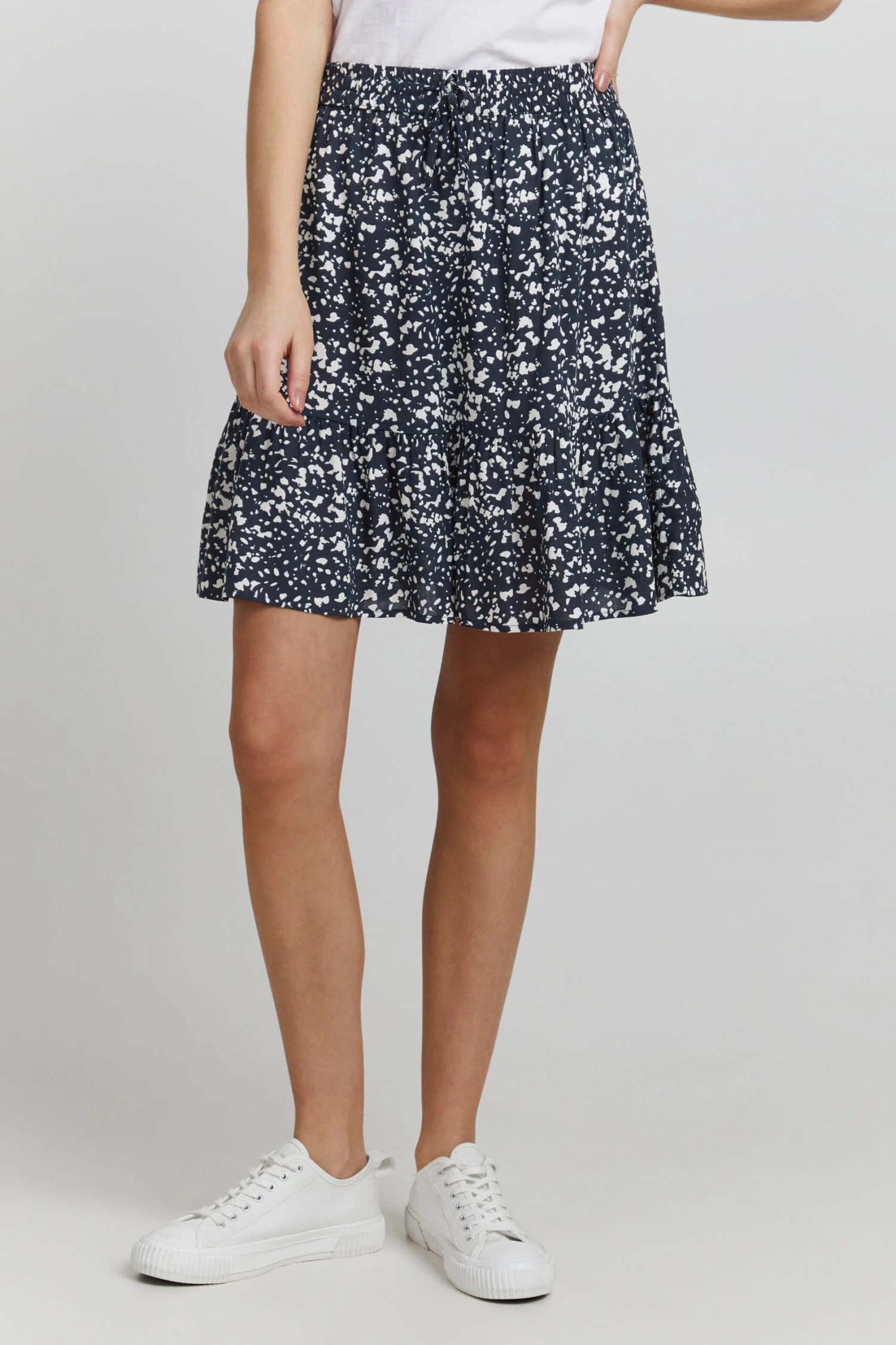 OXMO Mini Rokken Rok EIRA Dames Nachtblauw 4 OXMO Mini Rokken Rok EIRA Dames Nachtblauw - Afbeelding 2