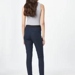 Pantalons Slimfit Broek Dames Donkerblauw -About You Winkel 92383dd11330ef6af75a00d30565f480 scaled