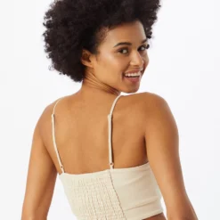About You Crop Tops Top Gitta Dames Beige -About You Winkel 95c8da7398282431b1f8557d75c61145 scaled