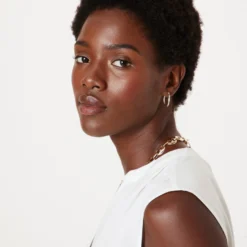 S.Oliver Blouse Tops Blouse Dames Beige -About You Winkel 9725458c8a14a1b028c23ba6c685dceb scaled