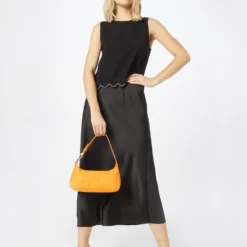 About You Tanktops Top Dilara Dames Zwart -About You Winkel 987abe4b5b582a10ea704472251bab2e scaled