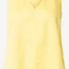 ESPRIT Blouse Tops Blouse Dames Geel -About You Winkel 9aaeb671799f7cc4ff18885fa96abfa3 scaled