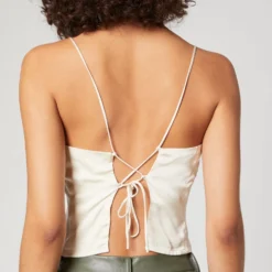 Crop Tops Top Rachel Dames Beige -About You Winkel a190f34b365adaba4f5782e5584228e3 scaled