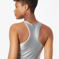 URBAN CLASSICS Crop Tops Top Dames Zilver 13 URBAN CLASSICS Crop Tops Top Dames Zilver -About You Winkel a35328463fc05420ec13136d56ca665d scaled