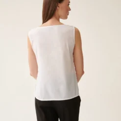 Blouse Tops Blouse LOKA Dames Wit -About You Winkel ae66591abef7766f71cbd5d774184ec3 scaled