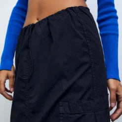 PULL & BEAR Maxi Rokken Rok Dames Zwart 11 PULL & BEAR Maxi Rokken Rok Dames Zwart -About You Winkel b02eff64be7ea6e25c4f4af9e95af5ca scaled