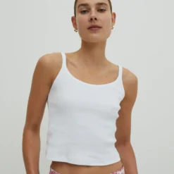 EDITED Tanktops Top Melissa Dames Wit 10 EDITED Tanktops Top Melissa Dames Wit -About You Winkel bd4a768f5701603452b3cd92f19d782c scaled