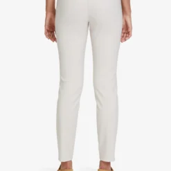 Betty Barclay Pantalons Slimfit Broek Dames Ivoor 10 Betty Barclay Pantalons Slimfit Broek Dames Ivoor -About You Winkel c5efe7eb7c78d4923af425f061a409a0 scaled