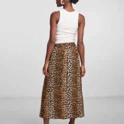 Y.A.S Maxi Rokken Rok LEONORA Dames Beige -About You Winkel c93fb6b157cd6f14cb12700af3fab7d7 scaled