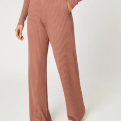 Pantalons Regular Broek Fleur Dames Bruin -About You Winkel cc77ca9c9e7521f309e888eeddec7d10 scaled