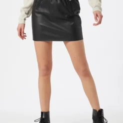 ONLY Mini Rokken Rok PINZON Dames Zwart 9 ONLY Mini Rokken Rok PINZON Dames Zwart -About You Winkel d31319f128e6904e71a1119f70a27b42 scaled