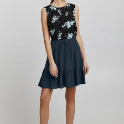 OXMO Mini Rokken Rok EIRA Dames Navy 10 OXMO Mini Rokken Rok EIRA Dames Navy -About You Winkel d4061093665c1796259ce3c0589c03ab scaled