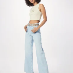 Calvin Klein Jeans Crop Tops Top MINERAL Dames Beige 11 Calvin Klein Jeans Crop Tops Top MINERAL Dames Beige -About You Winkel dd658461608da05e76d4ead12e1ade4c scaled